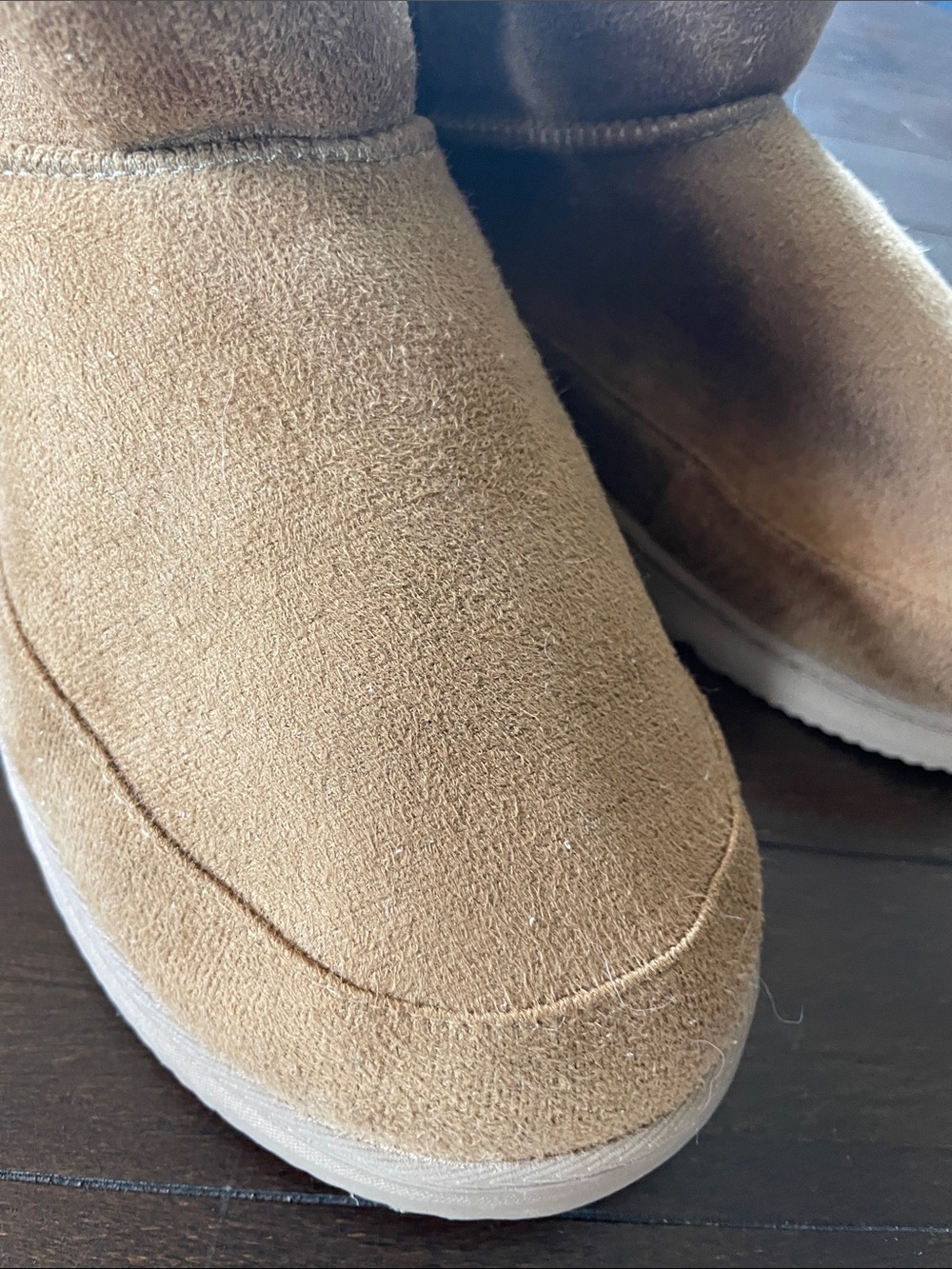 NWT Faux Suede Ankle Winter Boots - Tan - Picture 4 of 7